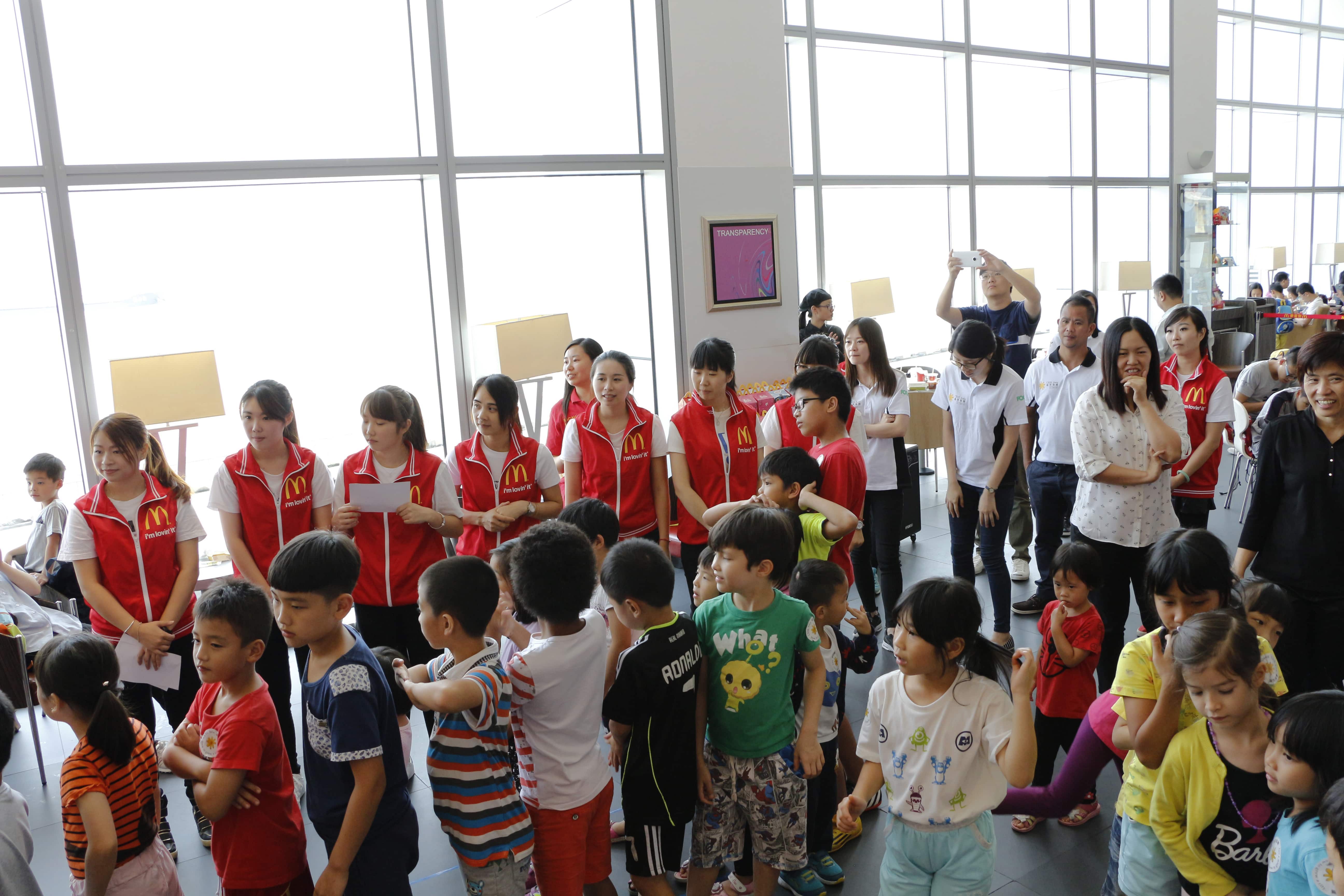 CESL Asia’s Kids Movie Day Ignited the Summer for the Less Advantaged Children